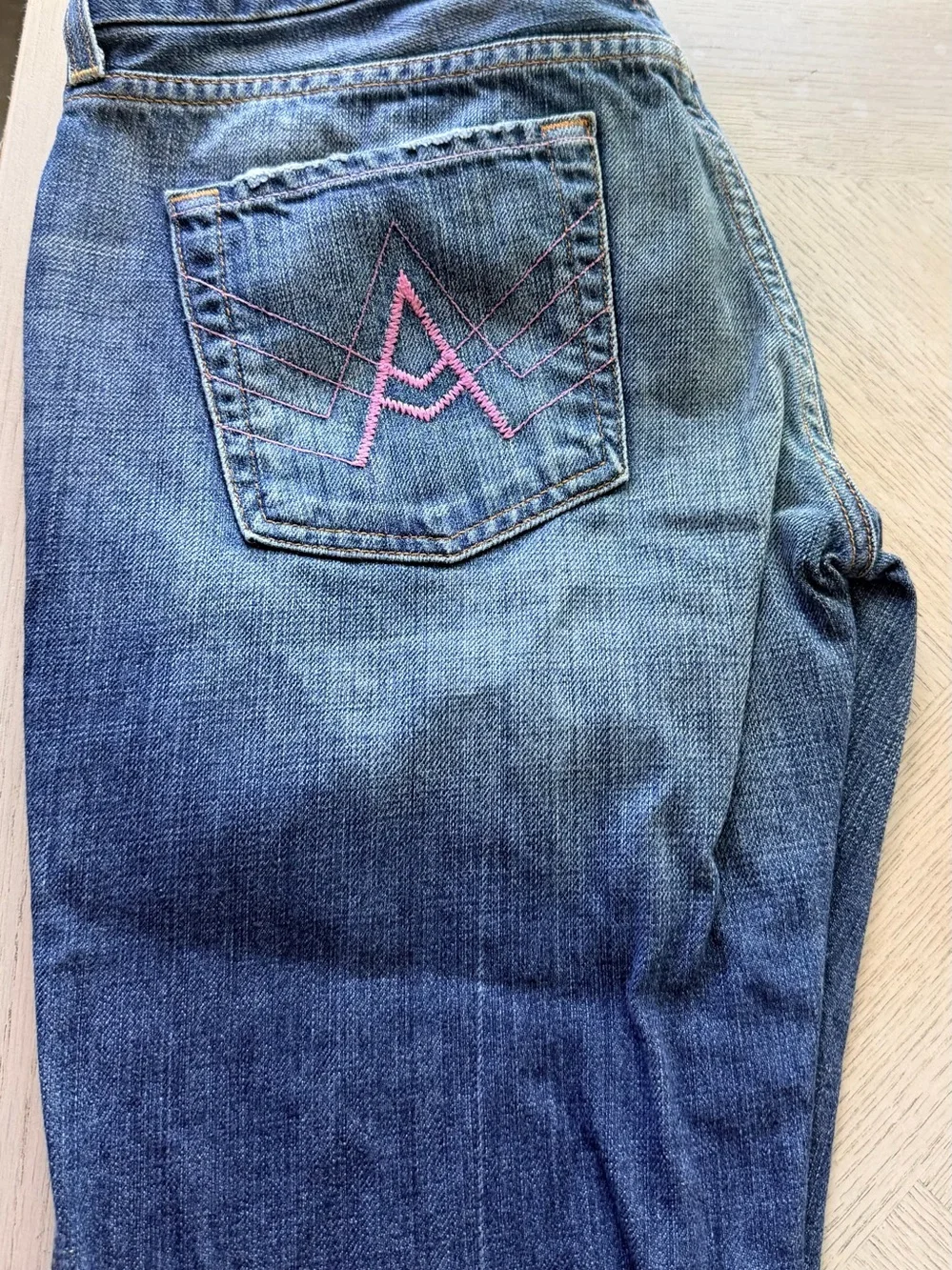 7 For All Mankind Woman’s Dark Blue Denim flared Jeans - Picture 9 of 9